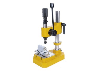 MACHINE A POINCONNER AUTO/MAIN