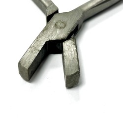 DESTOCKAGE-PINCE PLATE TOUT ACIER